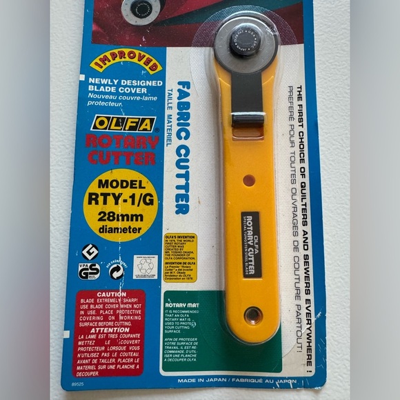 OLFA Rotary Cutter 28mm diameter- vintage - Picture 2 of 3